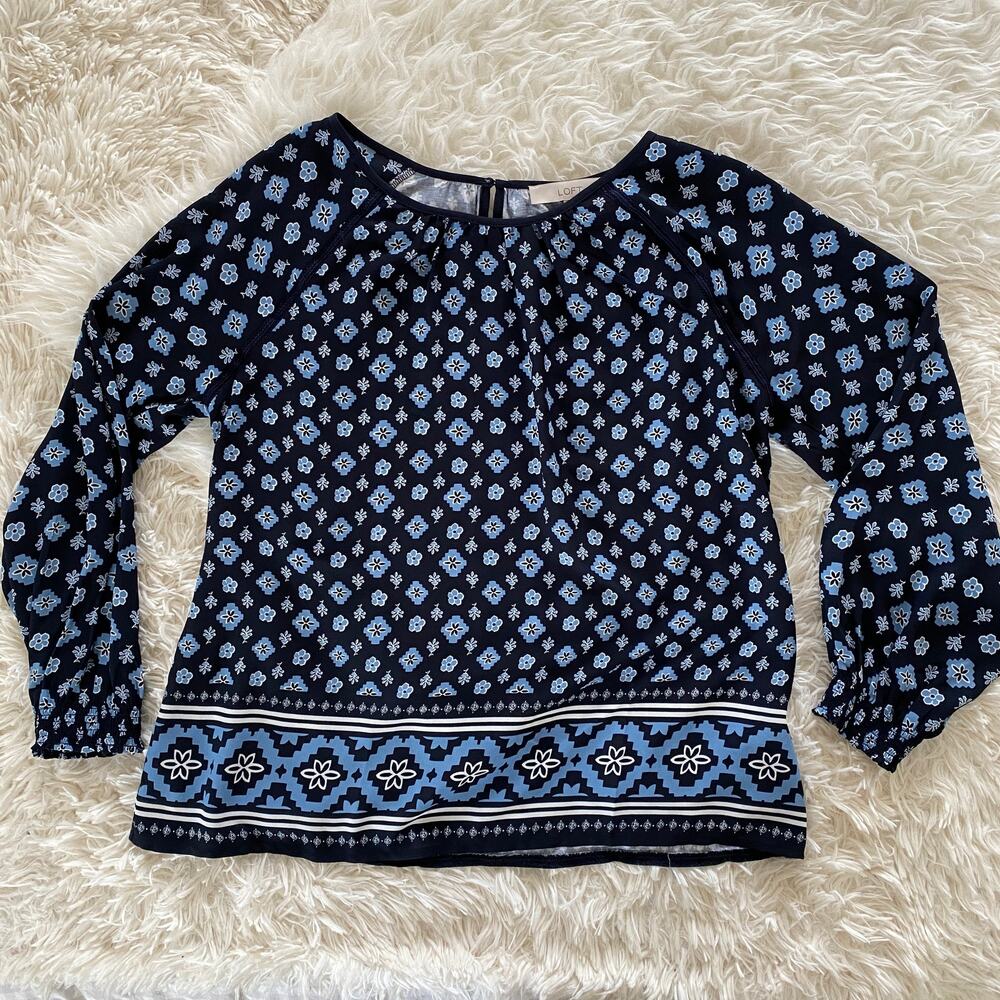 Loft Geometric Floral Gathered Sleeve Blouse in Navy and Blue, size L